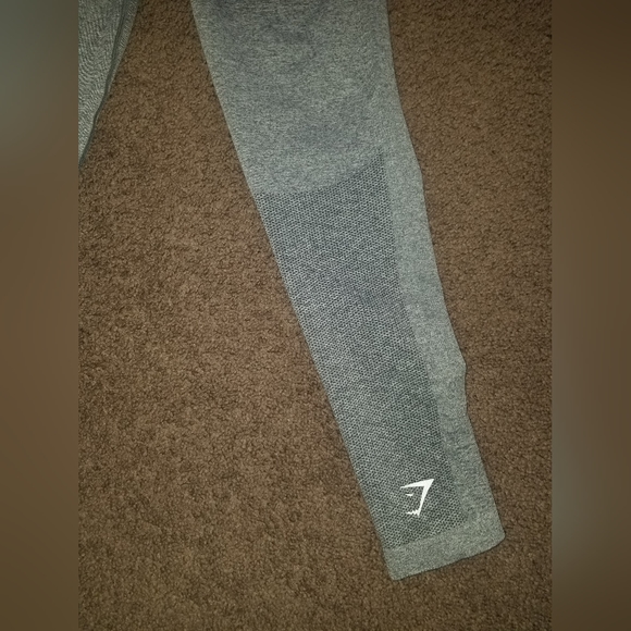 Gymshark ombre grey set - Picture 13 of 13
